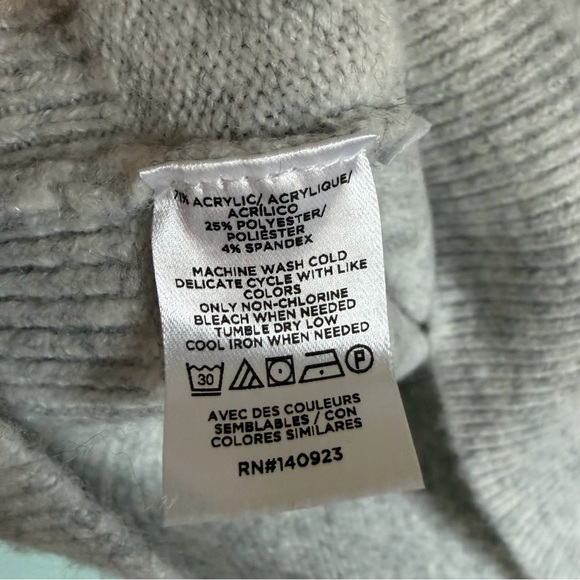 LOFT Light Gray Pullover Sweater - Picture 5 of 5